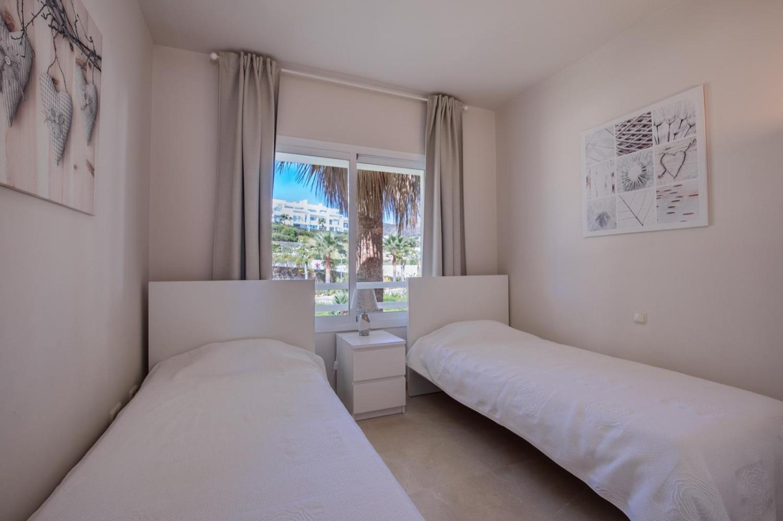 Alcazaba Lagoon Estepona Golf Apartment Luaran gambar