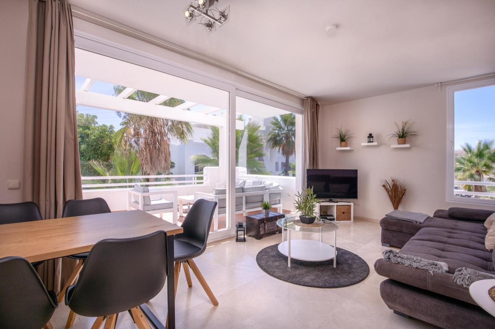 Alcazaba Lagoon Estepona Golf Apartment Luaran gambar