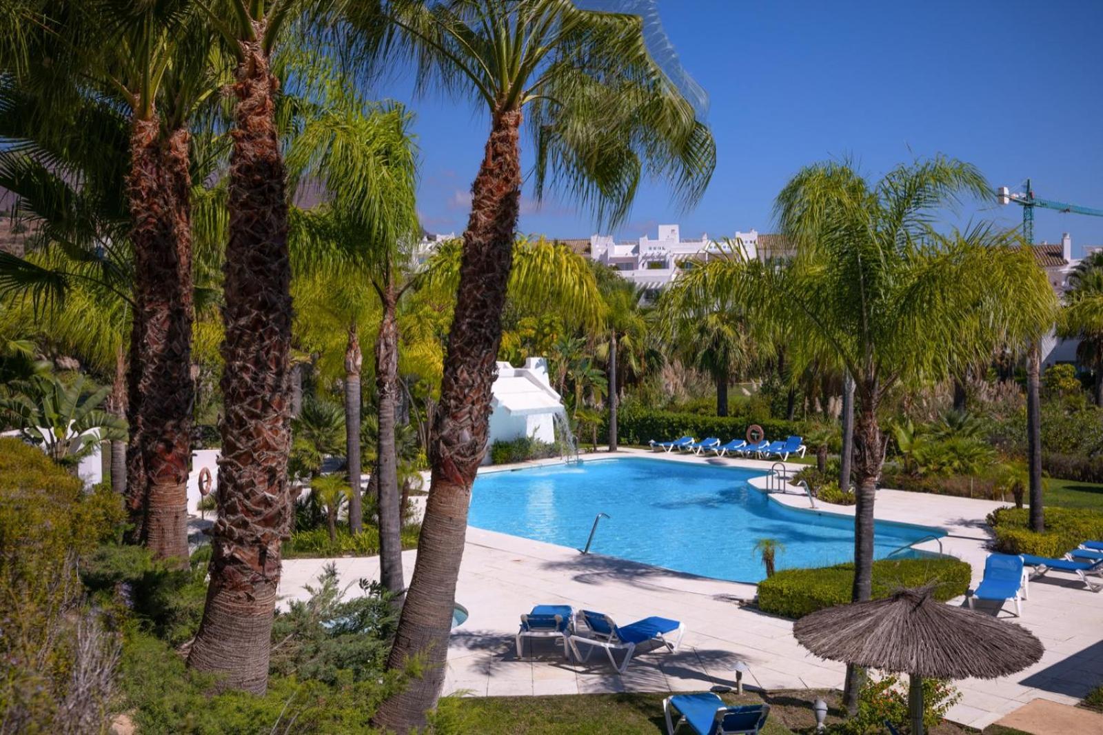 Alcazaba Lagoon Estepona Golf Apartment Luaran gambar