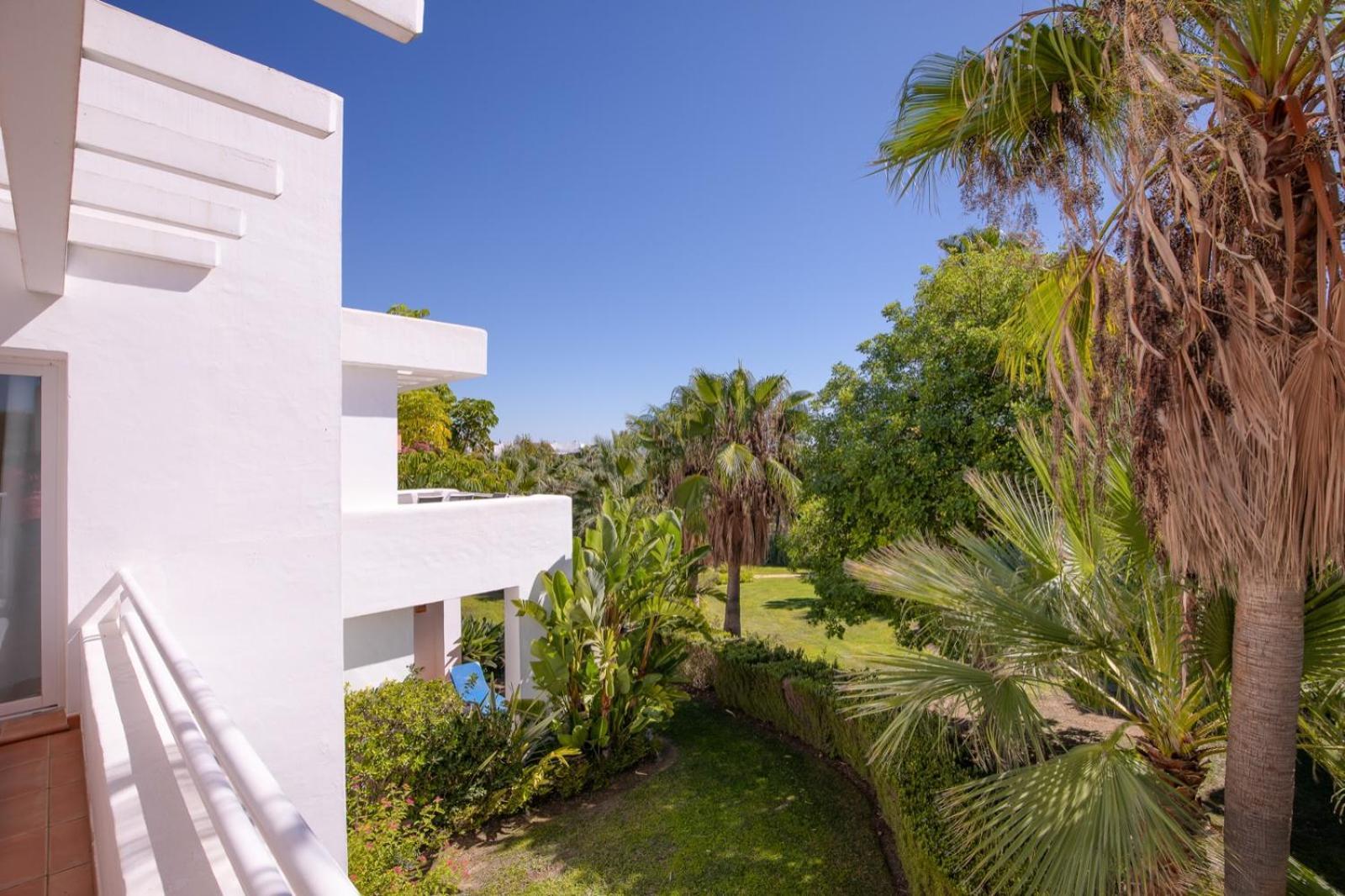 Alcazaba Lagoon Estepona Golf Apartment Luaran gambar