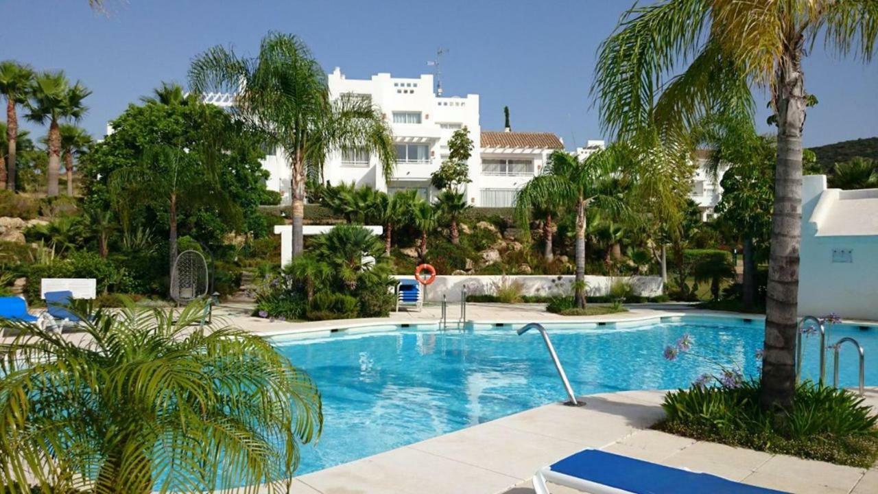 Alcazaba Lagoon Estepona Golf Apartment Luaran gambar