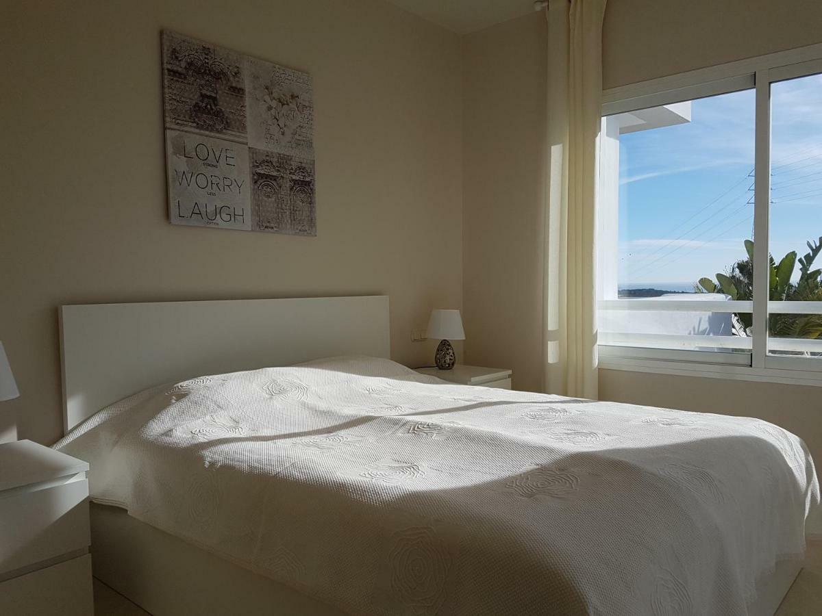 Alcazaba Lagoon Estepona Golf Apartment Luaran gambar